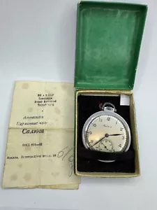 Orologio Vintage Epoca Sovietica URSS Salut ChK-6 Ch2Z Factory 1Q-1948 anno + Scatola + Doc - Foto 1 di 21