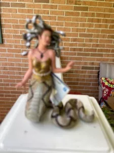 Medusa by Safari Ltd/Mythische Reiche/Spielzeug/Griechisch/Römisch/Mythologie/NEU ohne Etikett - Bild 1 von 1