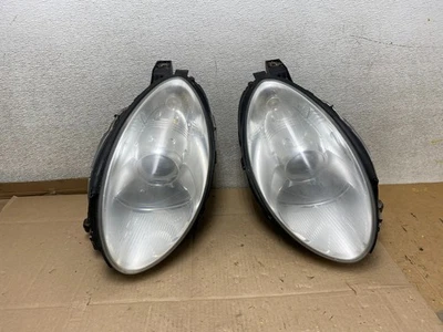 Halogen 2006 - 2010 Mercedes W251 R-Class Left+Right Headlights OEM U6686 DW - Image 1 of 4
