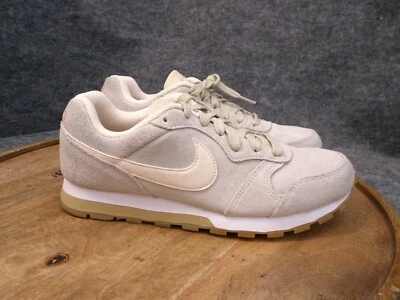 Nike MD Runner 2 Mujer Guayaba Rojo Hielo Órbita Gamuza Retro Zapato Talla 6.5 AQ9121-801 Foto 1 de 4