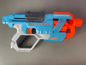 Nerf Elite 2.0 Commander RD-6 Blaster - Bild 1 von 3