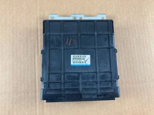 Módulo de control informático del motor Mitsubishi Lancer AT 2003 03 ECU ECM MR988332 OEM - Imagen 1 de 3