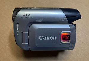 Videocámara portátil Canon ZR900 Mini DV 2000x zoom (no probada) - Imagen 1 de 7