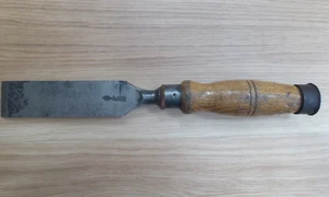 Vintage A Hildrick 1.5" Firmer Chisel - Length 13" With Hard Wood Handle - Bild 1 von 6