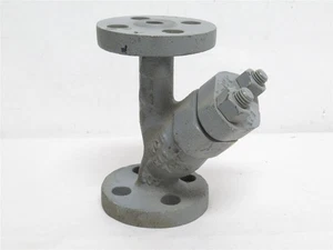 240980 Old-Stock; Mueller 79W-1/2 Cast Steel Flanged Y-Strainer; 1/2"; 4-Bolt - Picture 1 of 8