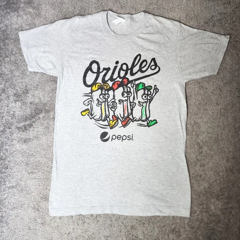 Mens Baltimore Orioles Hotdog Race Promo Size M Tshirt Short Sleeve Tultex Cover