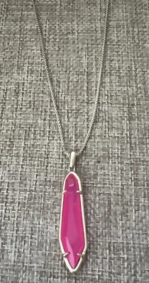 Collar Largo Kendra Scott Cassidy Tono Dorado Ágata Rosa Foto 1 de 4