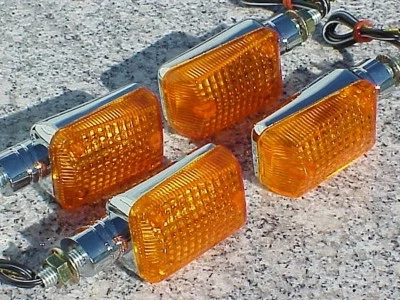 Honda CB 250 350 400 500 650 900 Shadow 750 Spirit Chrome/Amber TURN SIGNALS - Image 1 of 2