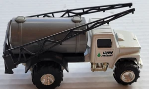 ERTL - camión pulverizador fertilizante líquido (escala 1/64) - Imagen 1 de 11
