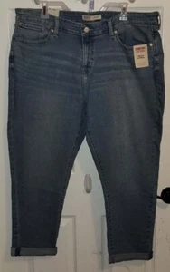 Signature Levi's Strauss Women's Size 20 Mid Rise Boyfriend Blue Jeans, Stretch  - Picture 1 of 3