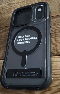 17 Pro Zagg Rainier Case Brand New 2 Piece Black Protective Cover W/ Kickstand - Image 1 of 2