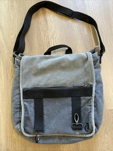 Denizen Levi’s Canvas Laptop Messenger Bag - Picture 1 of 10