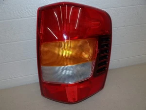 JEEP GRAND CHEROKEE 2002-2003 RH PASSENGER SIDE TAILLIGHT NEW AFTERMARKET - Bild 1 von 5