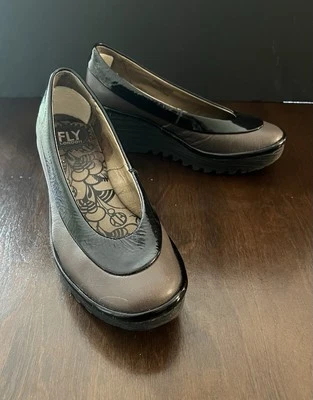 Fly London Women's Size 6.5-7 Yoko Leather Black/Brown Wedge Platform Shoes - Image 1 of 4