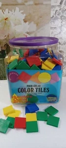 Juego de clasificación de conteo de azulejos de color cuadrado de 1" de recursos de aprendizaje de 400 en 4 colores - Imagen 1 de 4