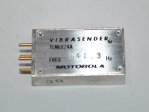 Motorola Radio TLN6824A Vibrasender 141.3 Hz - Afbeelding 1 van 1