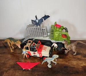 Vintage Jurassic Park Action Figures Dinosaurs Jeep with Winch & Transport Truck - Picture 1 of 24