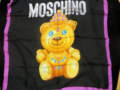 NUEVO CON ETIQUETAS BUFANDA MOSCHINO 100% SEDA 34"x 34" HECHA EN ITALIA Foto 1 de 4