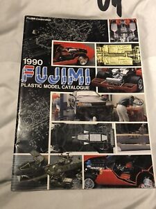 Catalogue FUJIMI 1990 VOITURES / AVIONS / Hélicoptères / Militaires