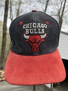 Vintage Chicago Bulls SnapBack Suede Brim - Picture 1 of 4
