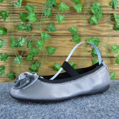 Clarks Mary Jane Bow Girl Y 13 Medium Flat Brown Leather Slip On  - Image 1 of 4