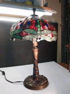Meyda tiffany 21"H Green Dragonfly Twisted Trunk With Inlayed  Glass  Table Lamp - Picture 1 of 19