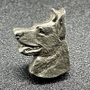 Vintage Rawcliffe 1983 German Shepherd Pewter Mini Tie Tac Pin Back Lapel Button - Picture 1 of 3