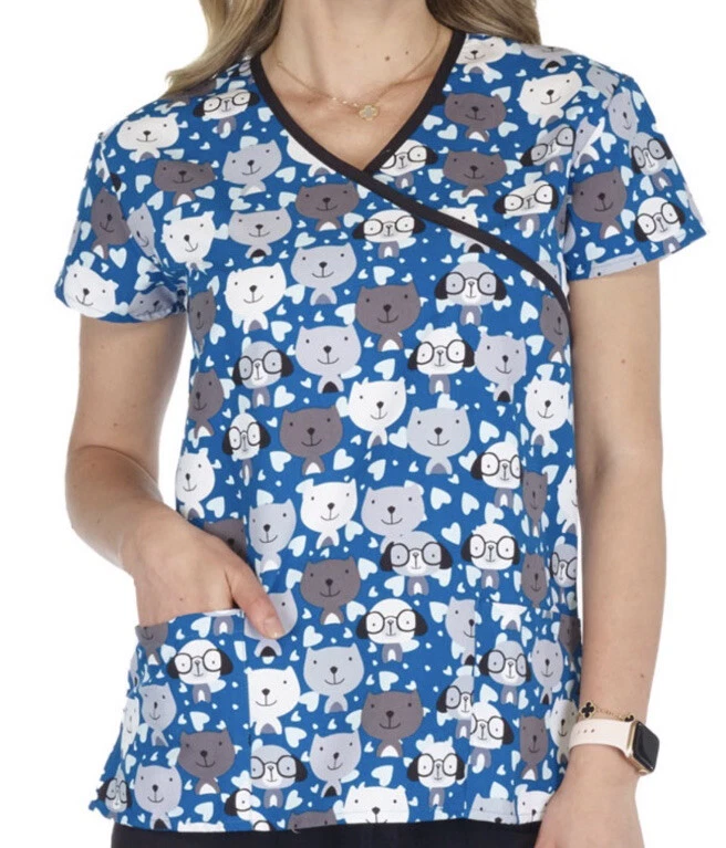 NWT Women's Medium Puppy Print I Love Scrubs Scrub Top - Image 1 of 1