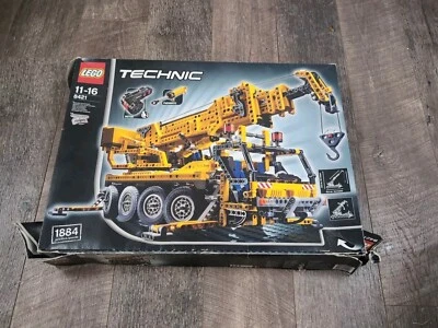 LEGO TECHNIC: Mobile Crane (8421) - Image 1 of 4
