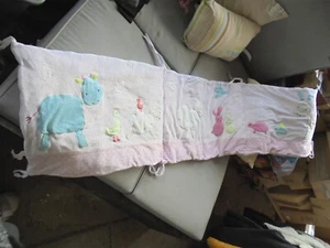 TOUR DE LIT VELOURS ROSE TENDRE & BLANC BRODE DESSIN ENFANTIN TBE - Foto 1 di 6