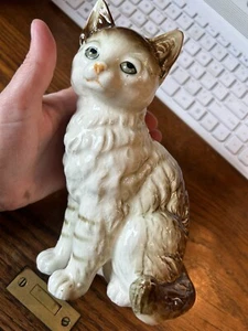 VINTAGE JAPAN SCHÖNE PORZELLAN SITZENDE KATZENFIGUR MIT KOSTENLOSEM VERSAND - Bild 1 von 8