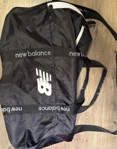New Balance Bolso de Gimnasio de Lona Negro - Bolso de Hombro Deportivo 22" - Imagen 1 de 5