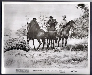Rare Original 1950 Movie Still BORDER OUTLAWS 8"x10" John Laurenz-George Slocum - Picture 1 of 2
