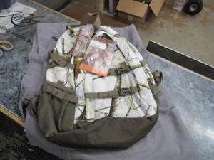ALPS OutdoorZ Crossbuck Backpack Pattern is AP Snow - Picture 1 of 5