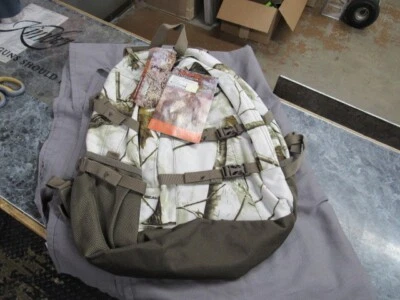 Mochila Crossbuck ALPS OutdoorZ patrón es AP Snow Foto 1 de 4