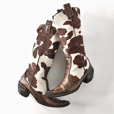 Botas de tacón de vaquera occidental Giuseppe Zanotti con estampado de vaca con cristales 7 Foto 1 de 4