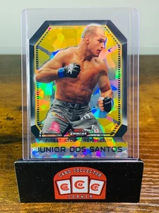 2011 Topps UFC Finest Finest Atomic Refractor Junior Dos Santos #FAR-10 - Picture 1 of 2