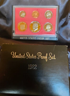1982 United States Proof Coin Set Coins - Image 1 of 3