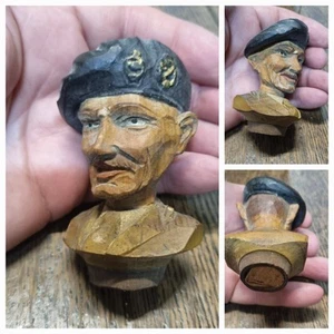 Rare vtg Marshall Montgomery Wooden Carved Figure Cork bottle stopper - Picture 1 of 5