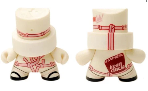 Kidrobot FatCap Series  1 Vinyl Figure  mtnmtn MontanaColors Spray Paint Cover