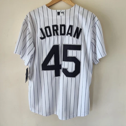 Michael Jordan Chicago White Sox / Bulls #45 Mens Baseball Home Jersey (S-3XL) Cover