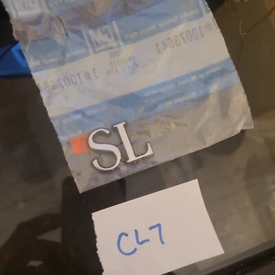 Nuevo de Lote Antiguo Años 80 Oldsmobile Cutlass Supreme Tracción delantera " SL" EMBLEMA DE PUERTA OEM 10073641 GM Foto 1 de 3