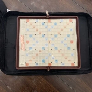Scrabble Crossword Game Folio Edition Travel To Go Zipper Case COMPLETE Vintage - Picture 1 of 7