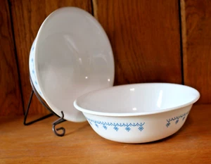 2 Vintage Corelle Girlande blau Schneeflocke Müsli Suppe Schüsseln 6 1/4" EUC - Bild 1 von 3