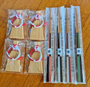 Brand New! Kyoto Japan Set of 4 Bamboo Chopsticks + 4 Chopstick Rest/Holders - Picture 1 of 4
