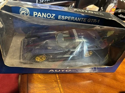 AutoArt 1/18 Panoz Esperante GTR-1 Foto 1 de 4