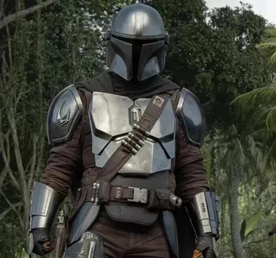 Traje de armadura inspirado en mandalorianos Star Wars Mando traje de vuelo disfraz de Halloween Foto 1 de 3