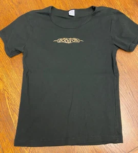 Boston Black Graphic Concert T-Shirt Girl’s Sz XL FITS Like Womens XS - Picture 1 of 4