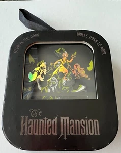 Disney 2021 Weihnachten Urlaub Ornament Spukhaus Leuchten im Dunkeln Pin Neu in Verpackung! - Bild 1 von 4