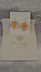 KENDRA SCOTT VANESSA DROP EARRINGS IN GOLD ORANGE NWT $75 DUST BAG - Picture 1 of 1